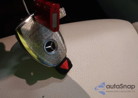 2018 Mercedes-Benz Gla 250 z USA, uszkodzony, nr VIN WDCTG4EBXJJ421854